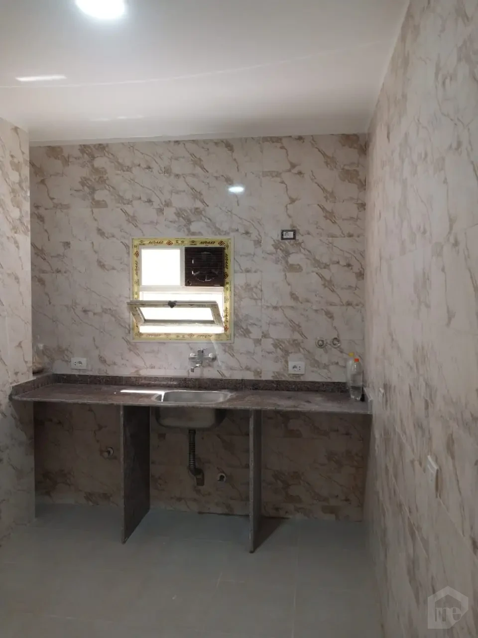 شقة للإيجار بالأندلس 1 التجمع الخامس 135م تشطيب سوبر لوكس سكن عائلي