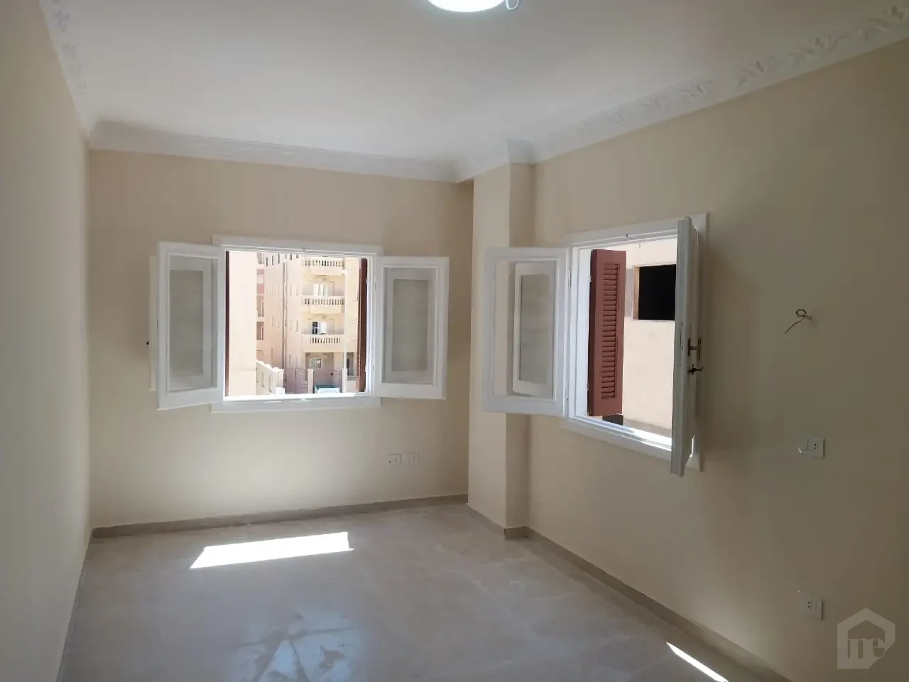 شقة للإيجار بالأندلس 1 التجمع الخامس  تشطيب سوبر لوكس سكن عائلي