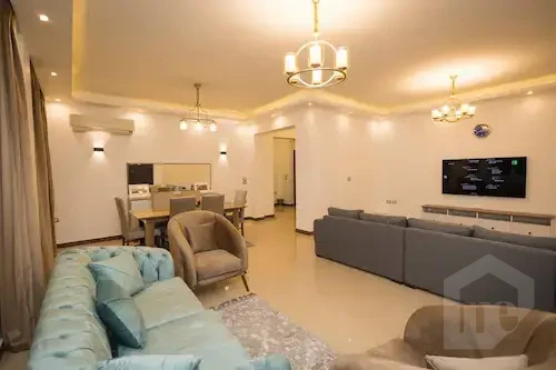 • شقة بمدخل خاص للإيجار – البنفسج 7