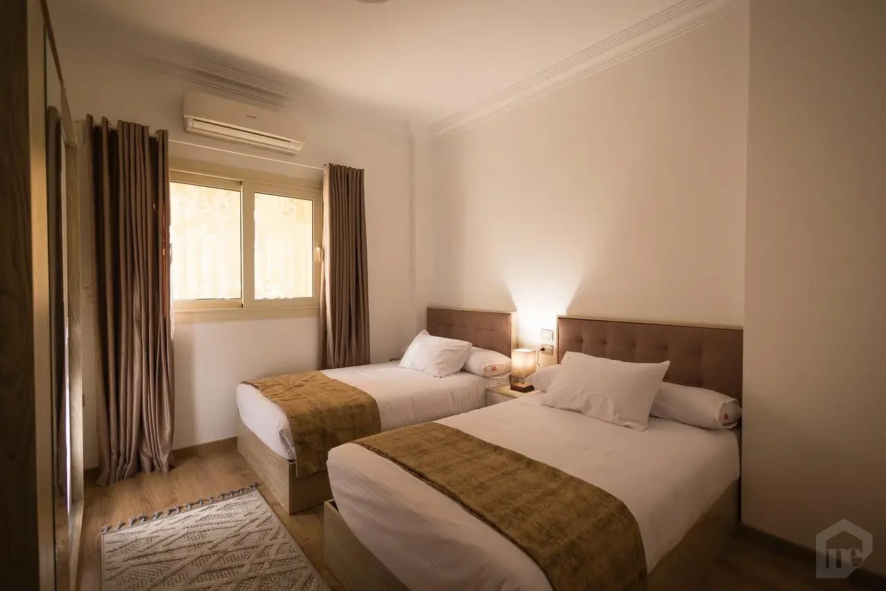 • شقة بمدخل خاص للإيجار – البنفسج 7