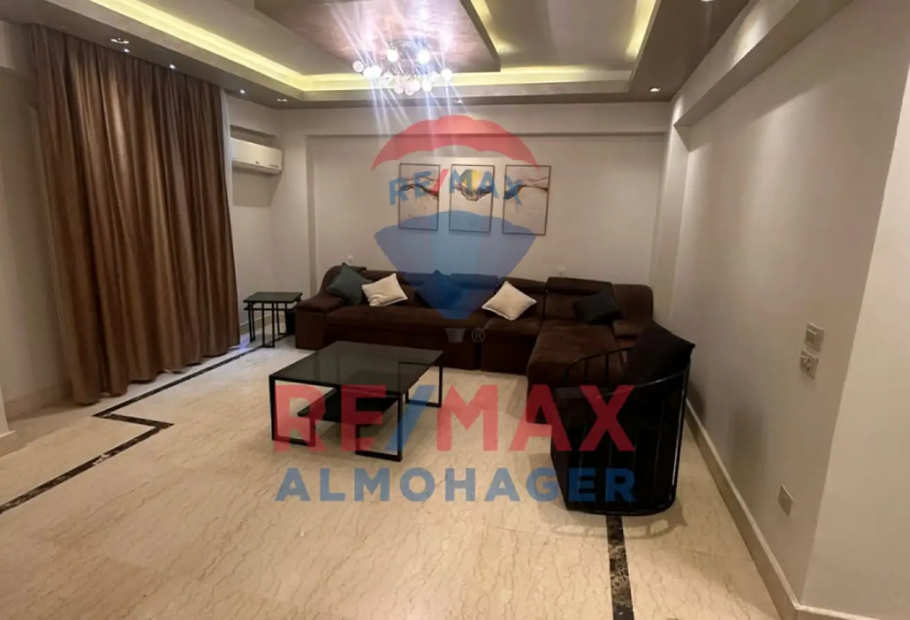 Fully Furnished Flat for Rent in the Heart of Beverly Hills