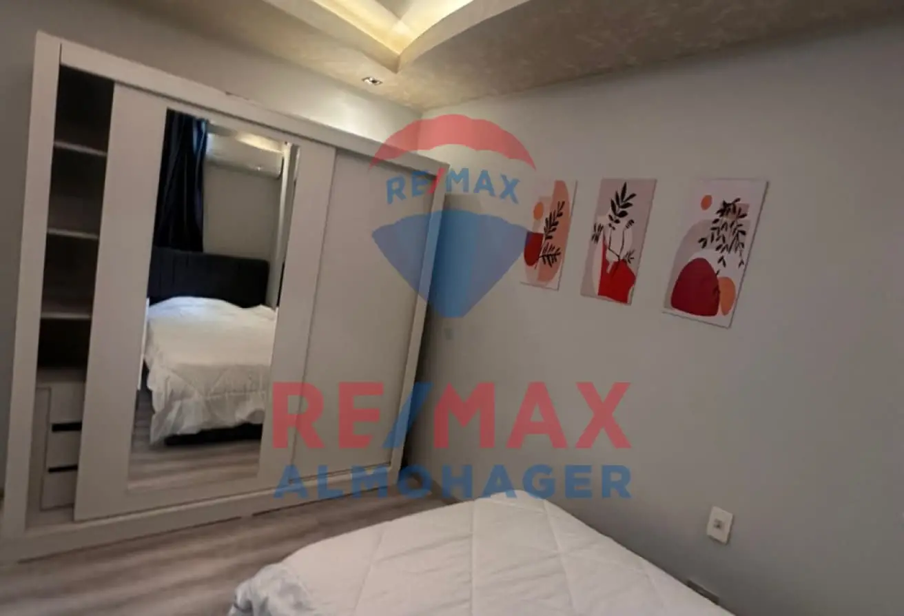 For Immediate Lease – Fully Furnished Apartment in Beverly Hills
