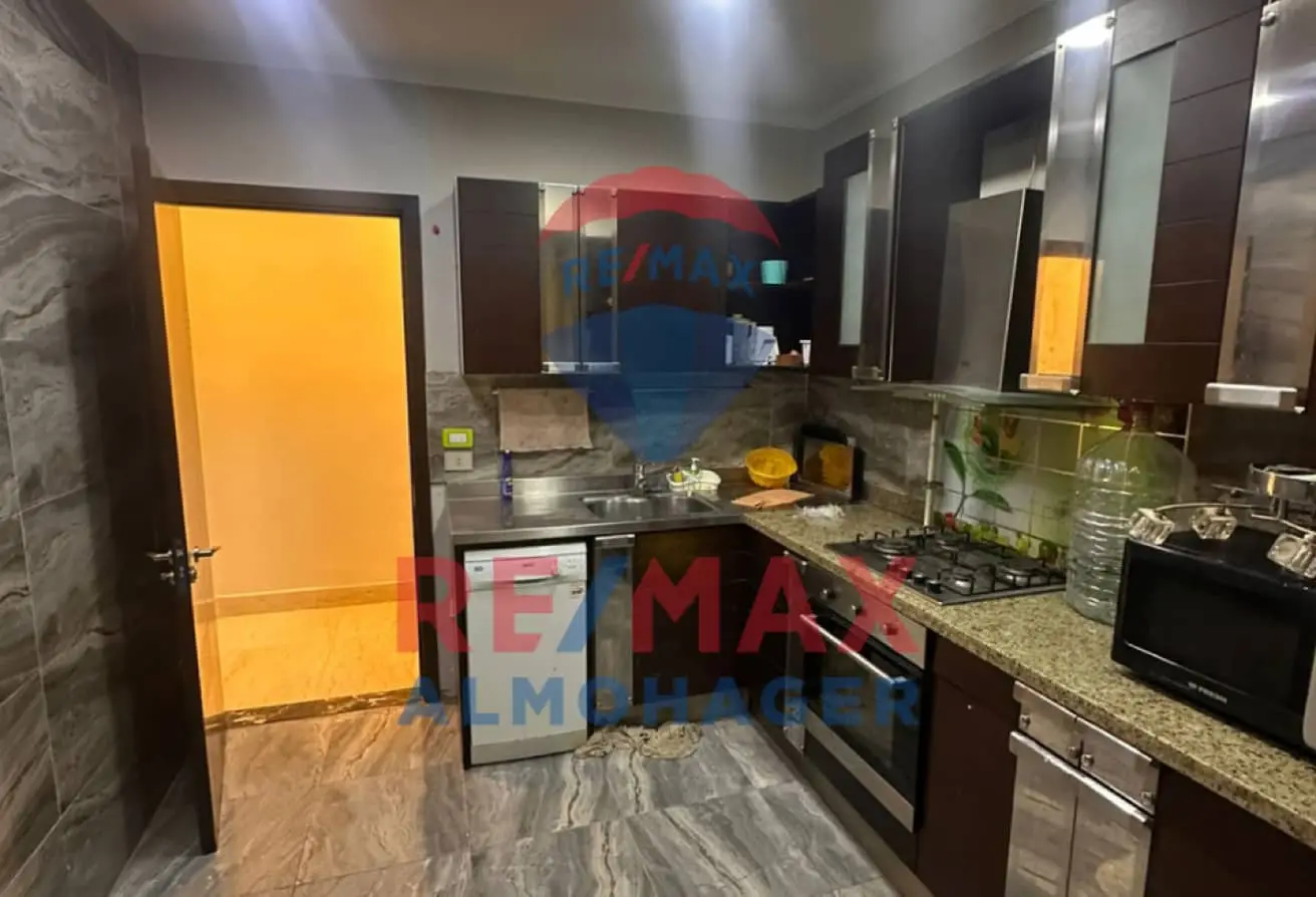 Premium Location, Quality Finishes – Rent in Beverly Hills