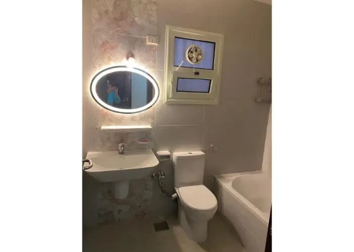 شقه مفروشه للأيجار في كومبوند ايزي لايف