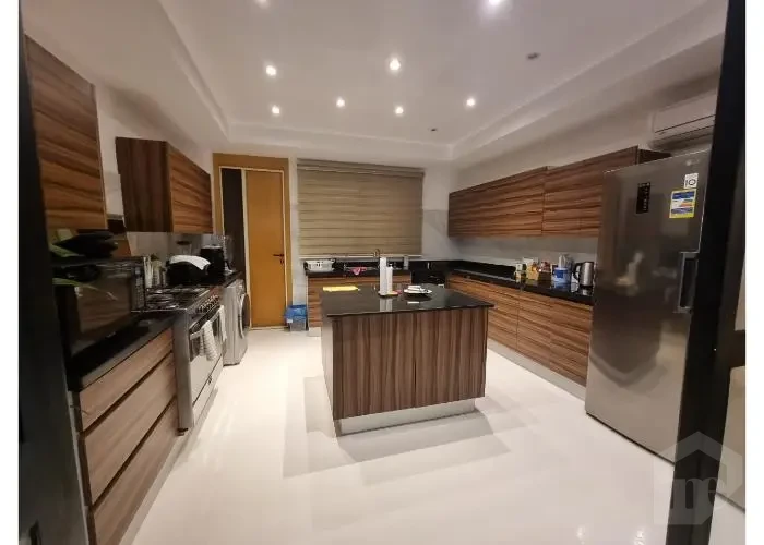 شقه للأيجار في قطاميه هايتس