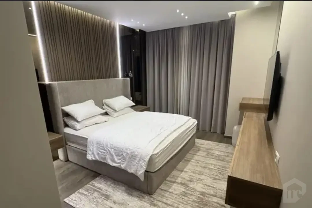 شقه للأيجار في ليك فيو