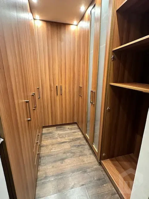 شقة مفروشة للإيجار في ميفيدا