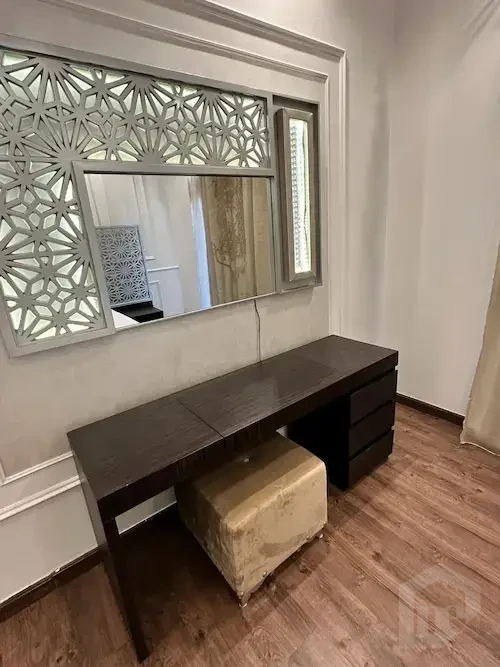 شقة مفروشة للإيجار في ميفيدا