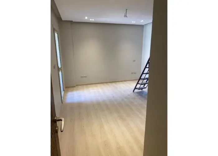 For Rent In L'aVenir