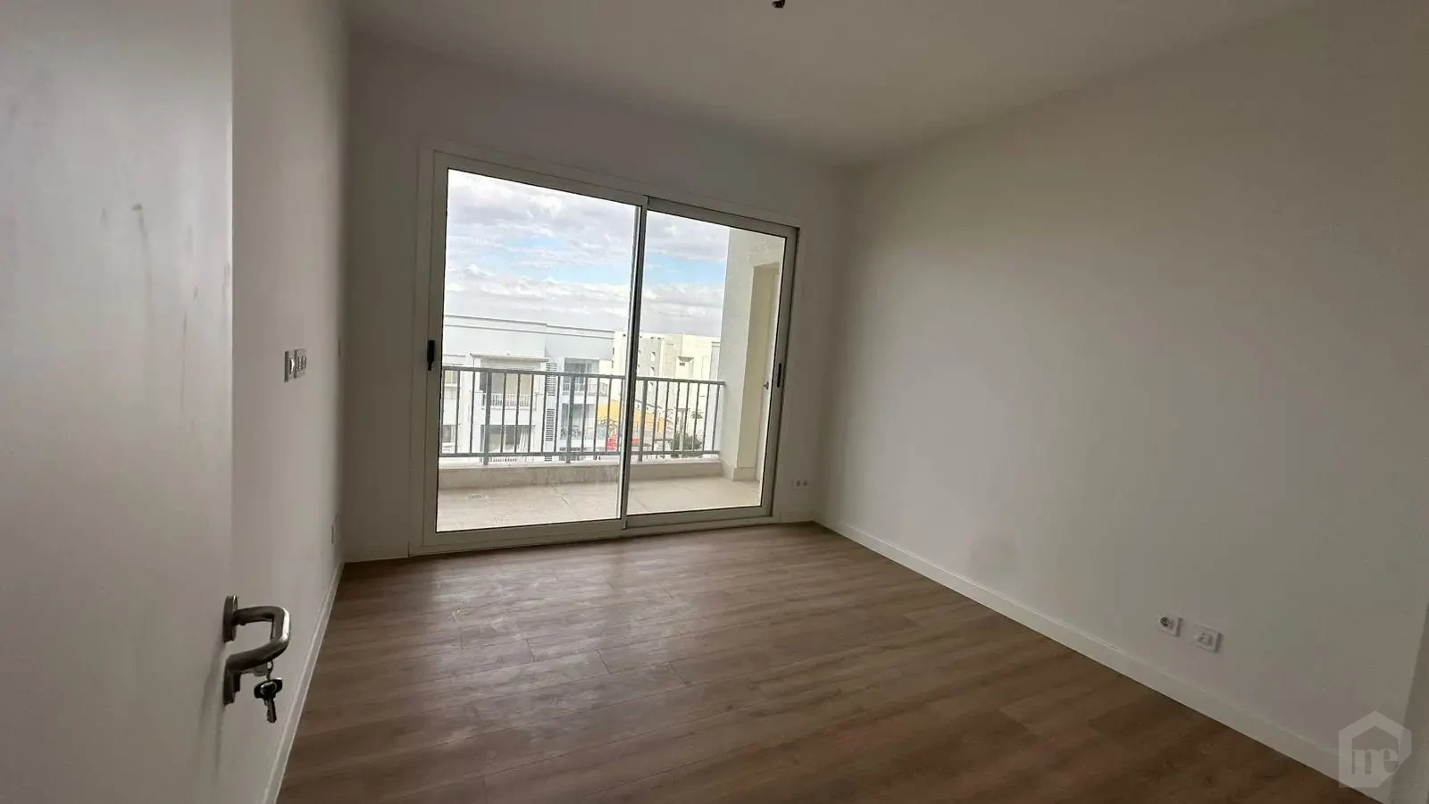 شقة للإيجار ميفيدا