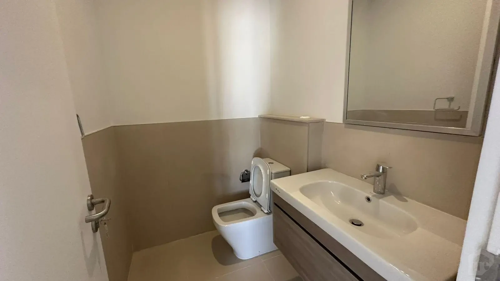 شقة للإيجار ميفيدا