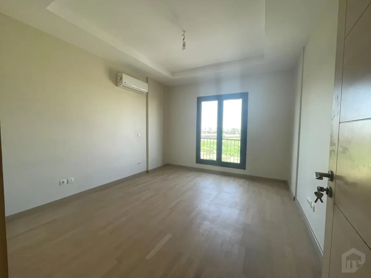 شقة للإيجار في كمبوند ميفيدا كريسنت