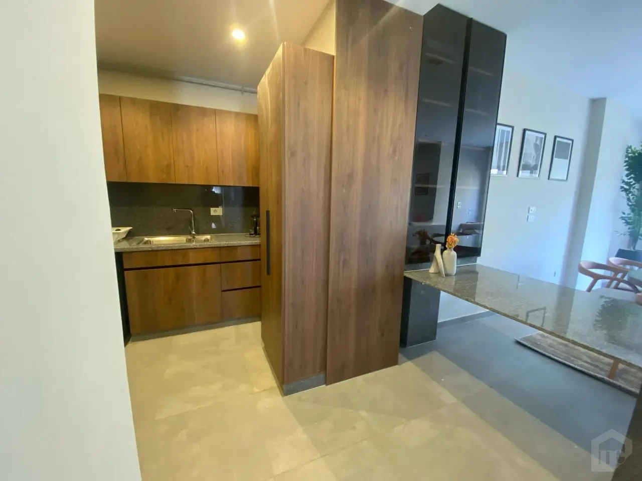 شقة مفروشة مع حديقة للإيجار في سوديك فيليت