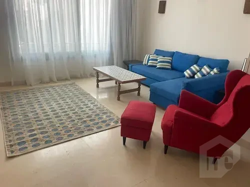 شقة مفروشة بالكامل بغرفة نوم واحدة للإيجار في كمبوند فيليدج جيت