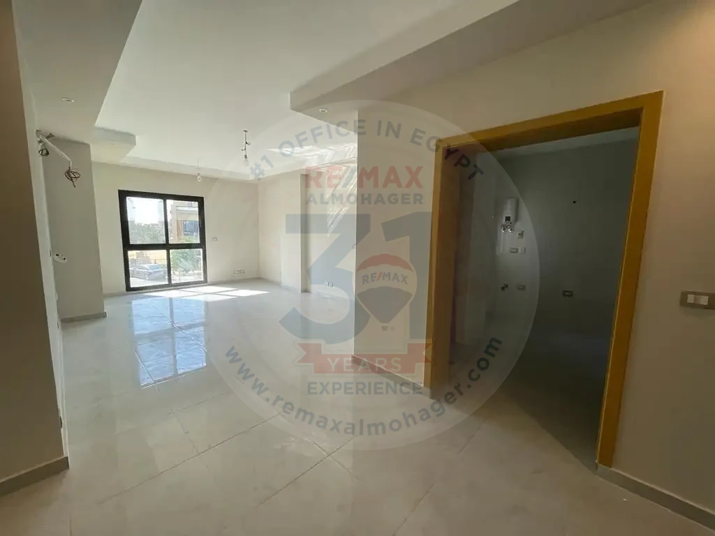 Apartment for rent in Sky Condos in New Cairo, 130 m