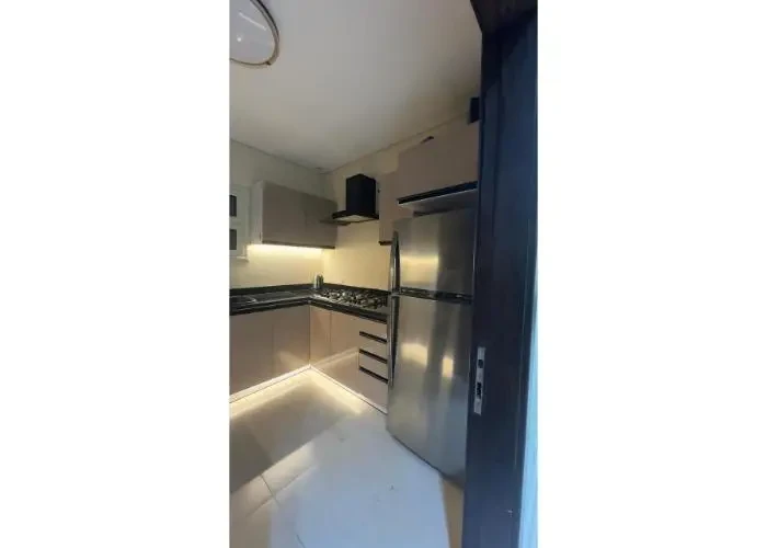 شقه متشطبه بالكامل للبيع