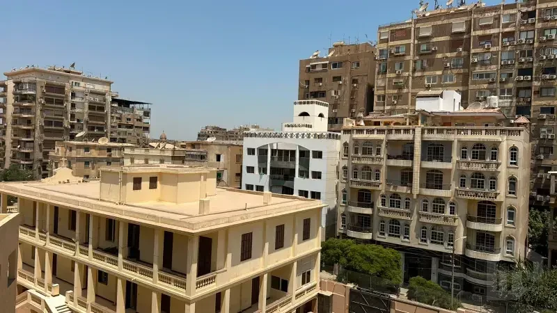 شقة 3 غرف للبيع في شارع العروبة – مصر الجديدة