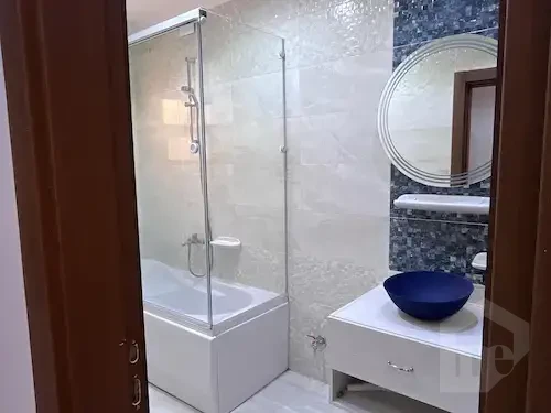 شقة بدريسينج وماستر للبيع – النرجس فيلات