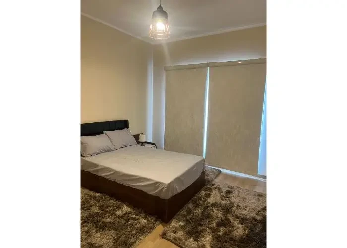 شقه للبيع في 90 افينيو