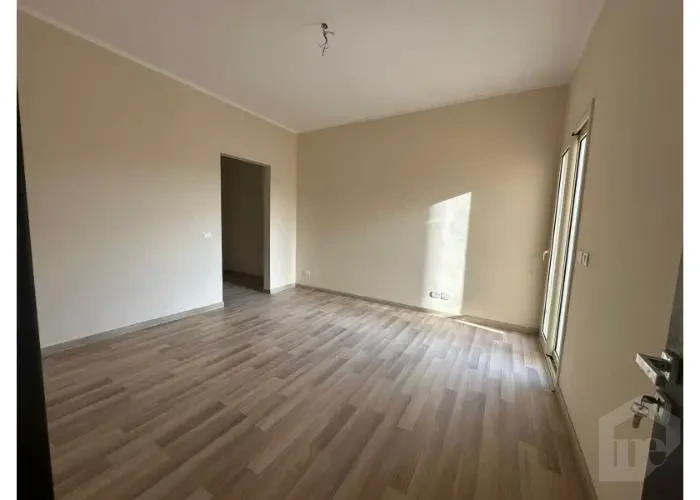 Apartment 160 SQM For Sale In 90 Avenue