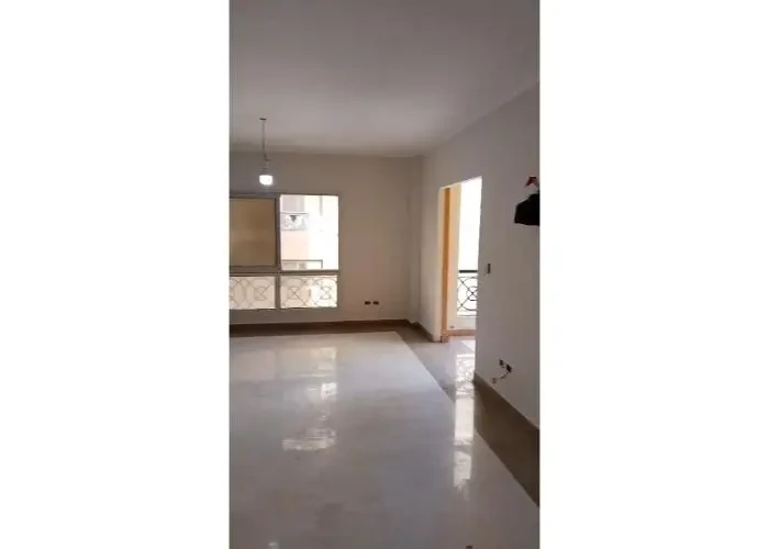Apartment 3 Bedrooms For Sale In  Al-Reqaba Al-Edaria