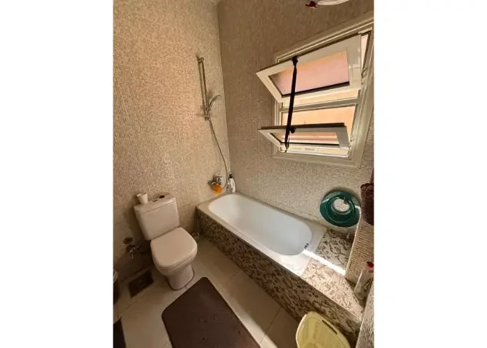 وحده للبيع في البنفسج