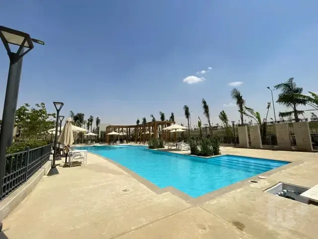شقة بحديقة 118 متر للبيع في كابيتال جاردنز المرحلة الأولى