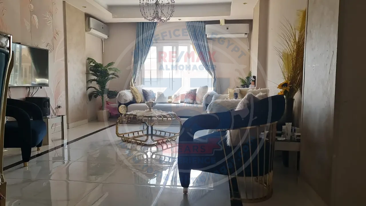 Finished apartment for sale in the Fourth District, Fifth Settlement, 175 square meters