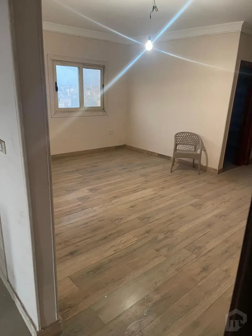 Fifth settlement for sale