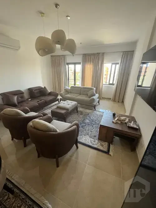 شقة مفروشة بالكامل للبيع في كمبوند فيفث سكوير – التجمع الخامس