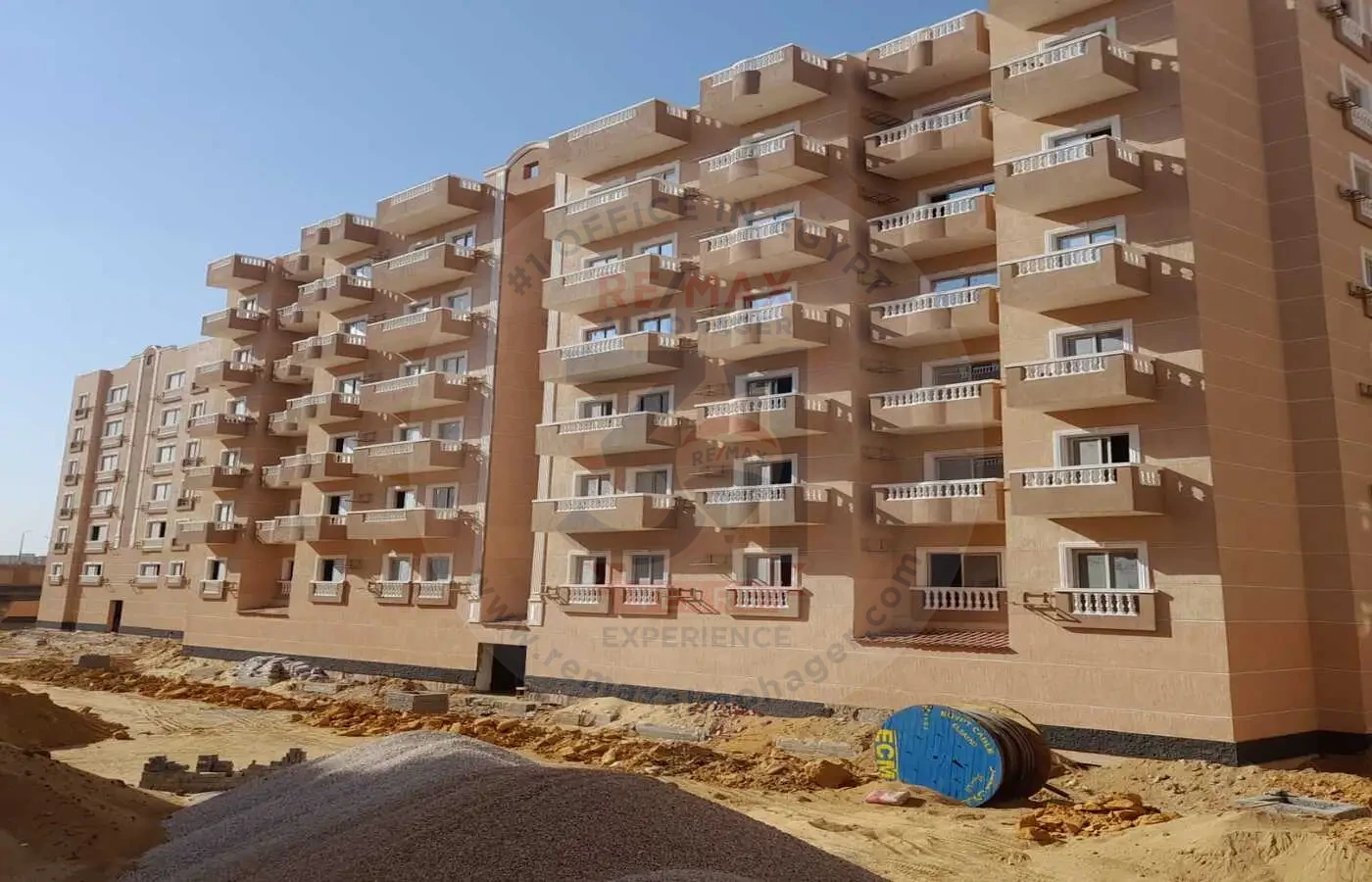 Apartment for sale in Loaloa in the 5th Settlement