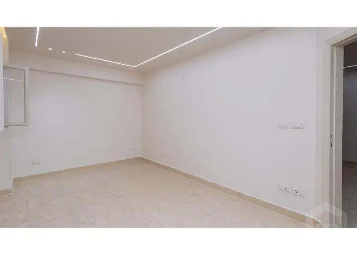 Apartment For Sale In miami