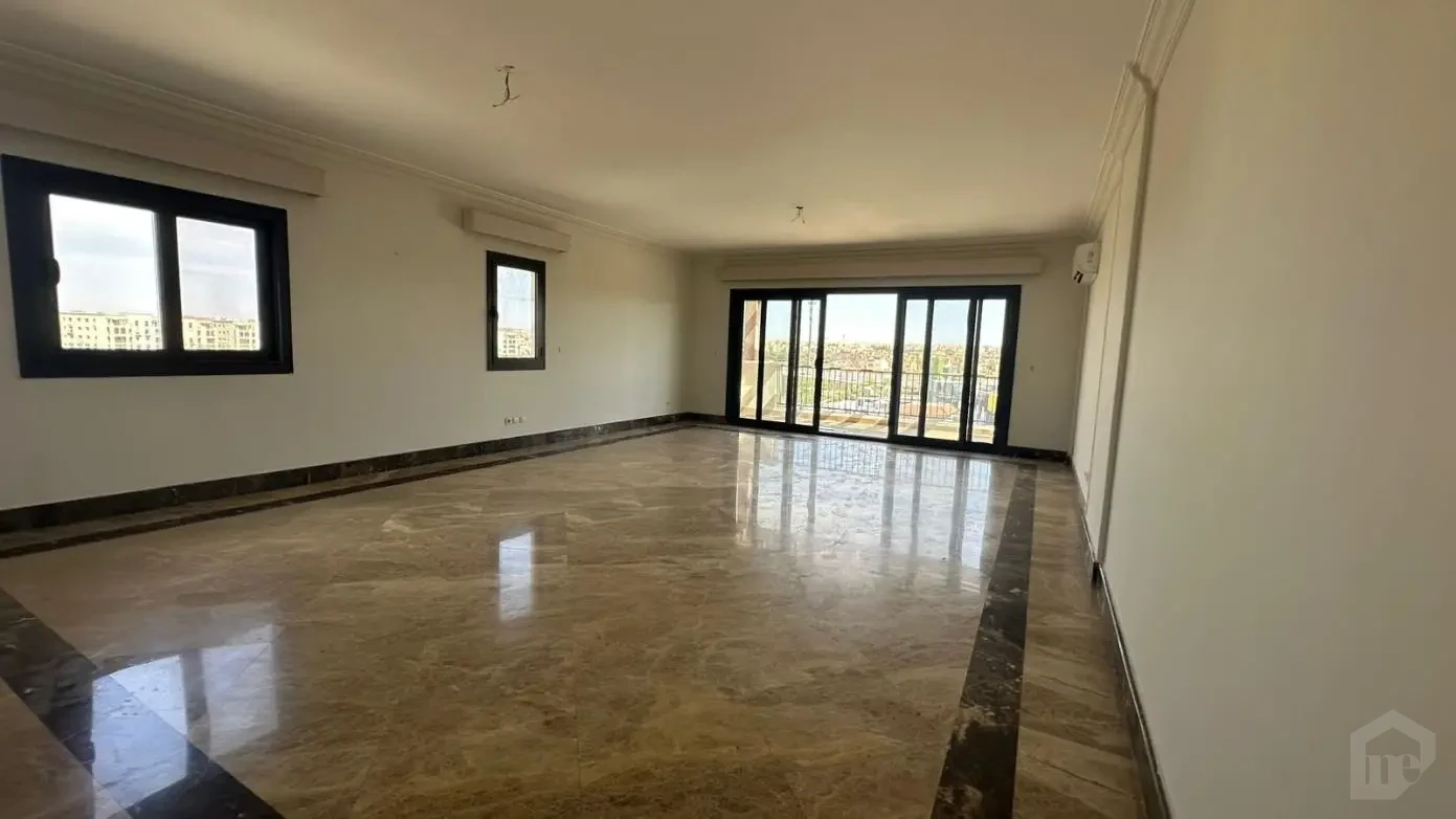 شقق للبيع كمبوند ميفيدا