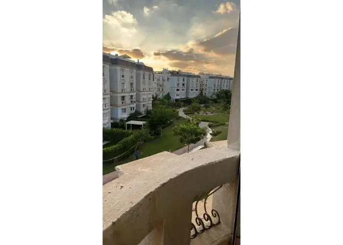 شقه للبيع في ماونتن فيو هايد بارك