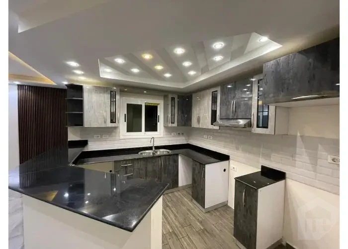 شقه للبيع في ماونتن فيو هايد بارك