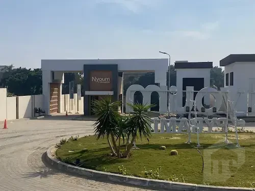 شقة  للبيع في كمبوند نيوم بيراميدز