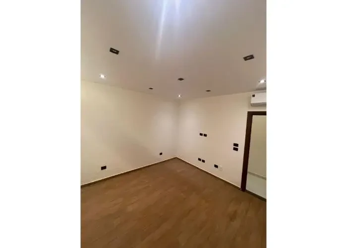 Fully Finished Apartment For Sale In Regents Park