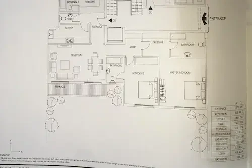 Apartment for sale in sari with garden