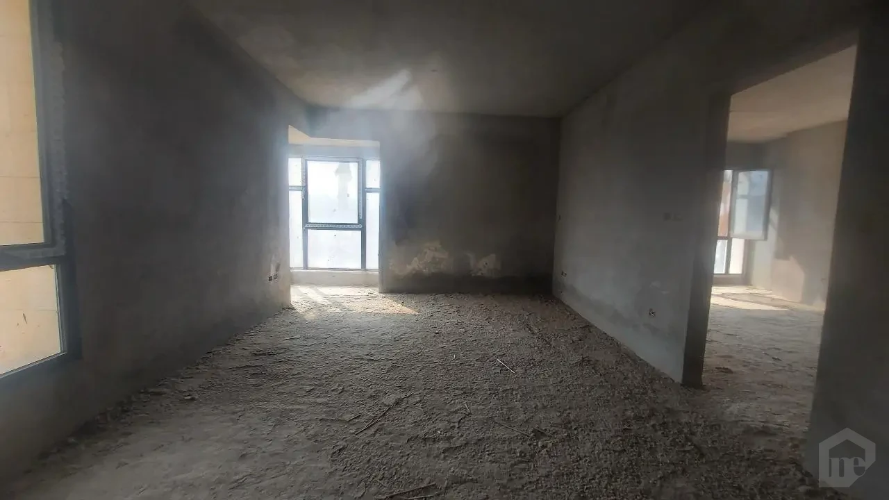 شقه 3 غرف للبيع في سوديك فيليت