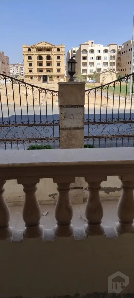 شقه للبيع في اللوتس الجنوبيه