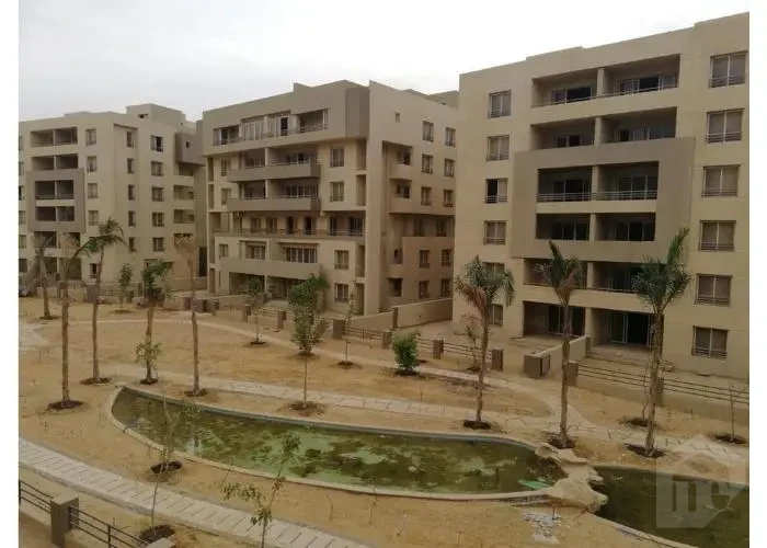 شقه للبيع في كومبوند ذا سكوير