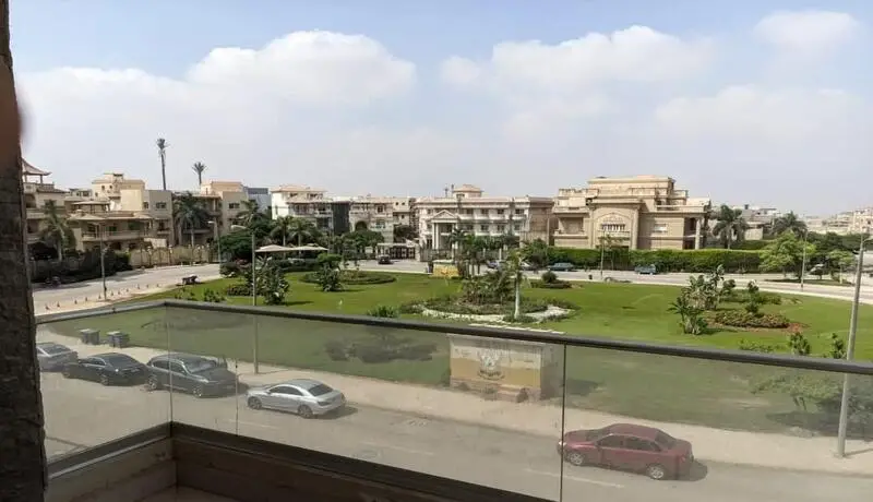 Apartment for sale in West Golf Compound, New Cairo, 260 m
