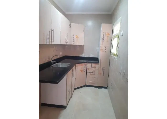 شقه متشطبه بالكامل للبيع في ماونتن فيو اي سيتي