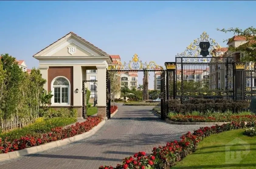 apartment behind AUC for Sale
