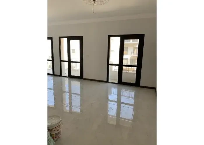 شقه للبيع في القاهره الجديده