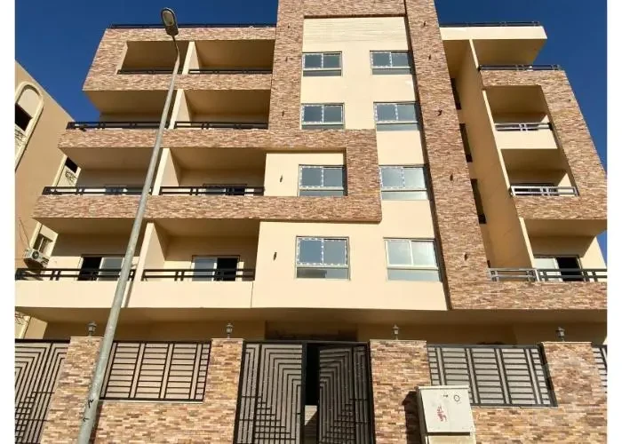 شقه 145 متر للبيع في حي اللوتس