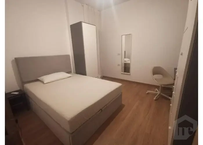 شقه للبيع في فيفث سكوير