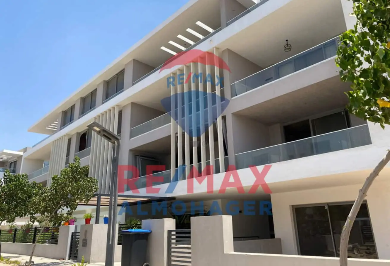 Park View Apartment | Water Feature View | Installments  Location: Joulz Compound – Next to New Giza  Phase 3 – Park View Phase  Prime Location Overlooking Landscape & Water Feature