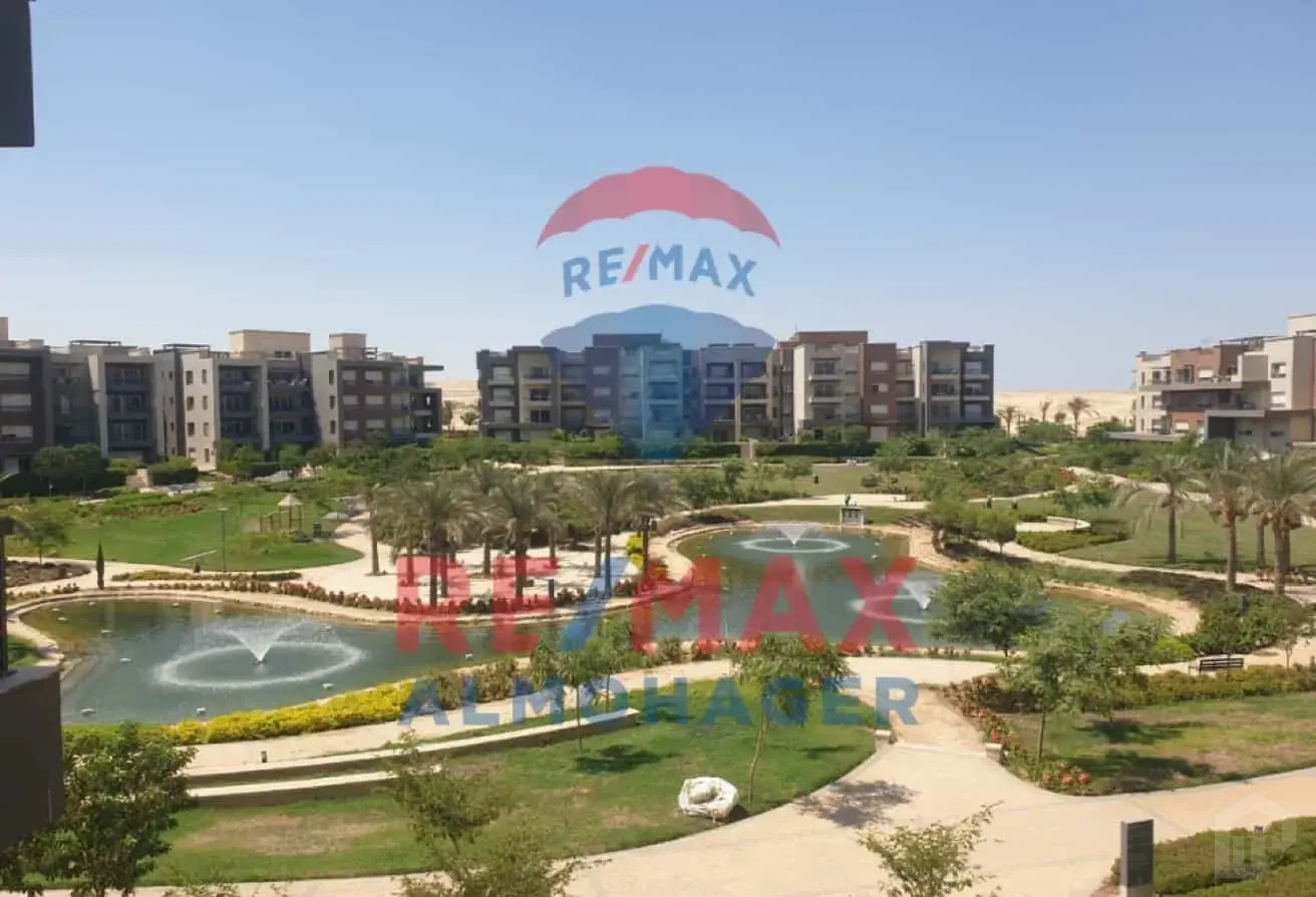 Enjoy Serenity in an Apartment with Wide Lake & Landscape View