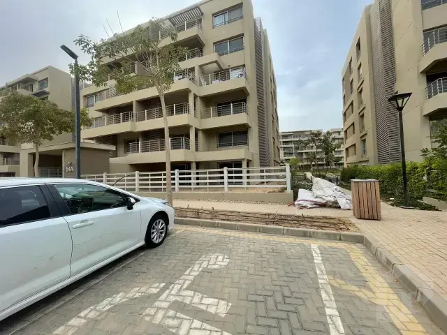 شقة 2 نوم للبيع في بالم هيلز كابيتال جاردنز